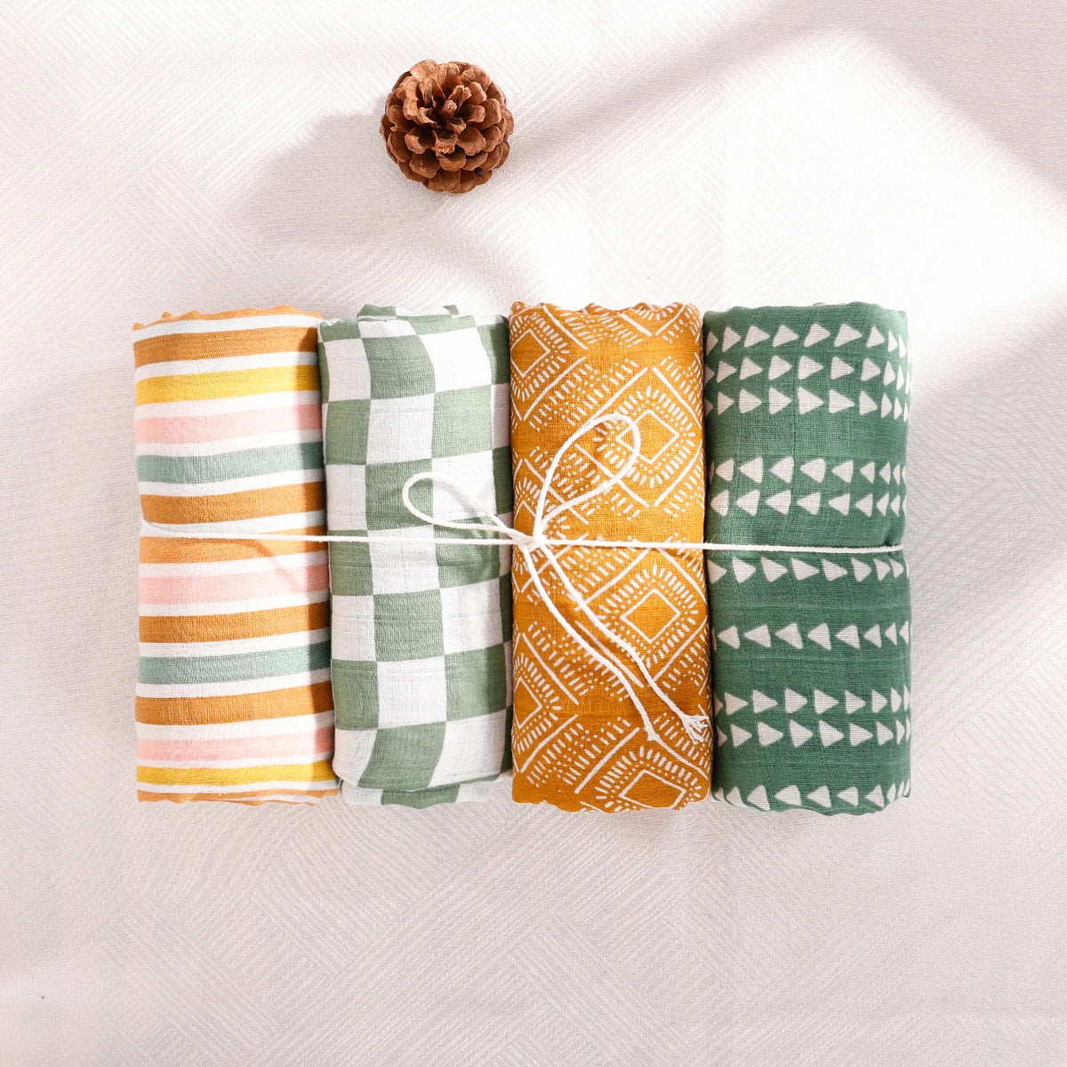 TomSnug 4Pcs Infant Swaddle Blankets